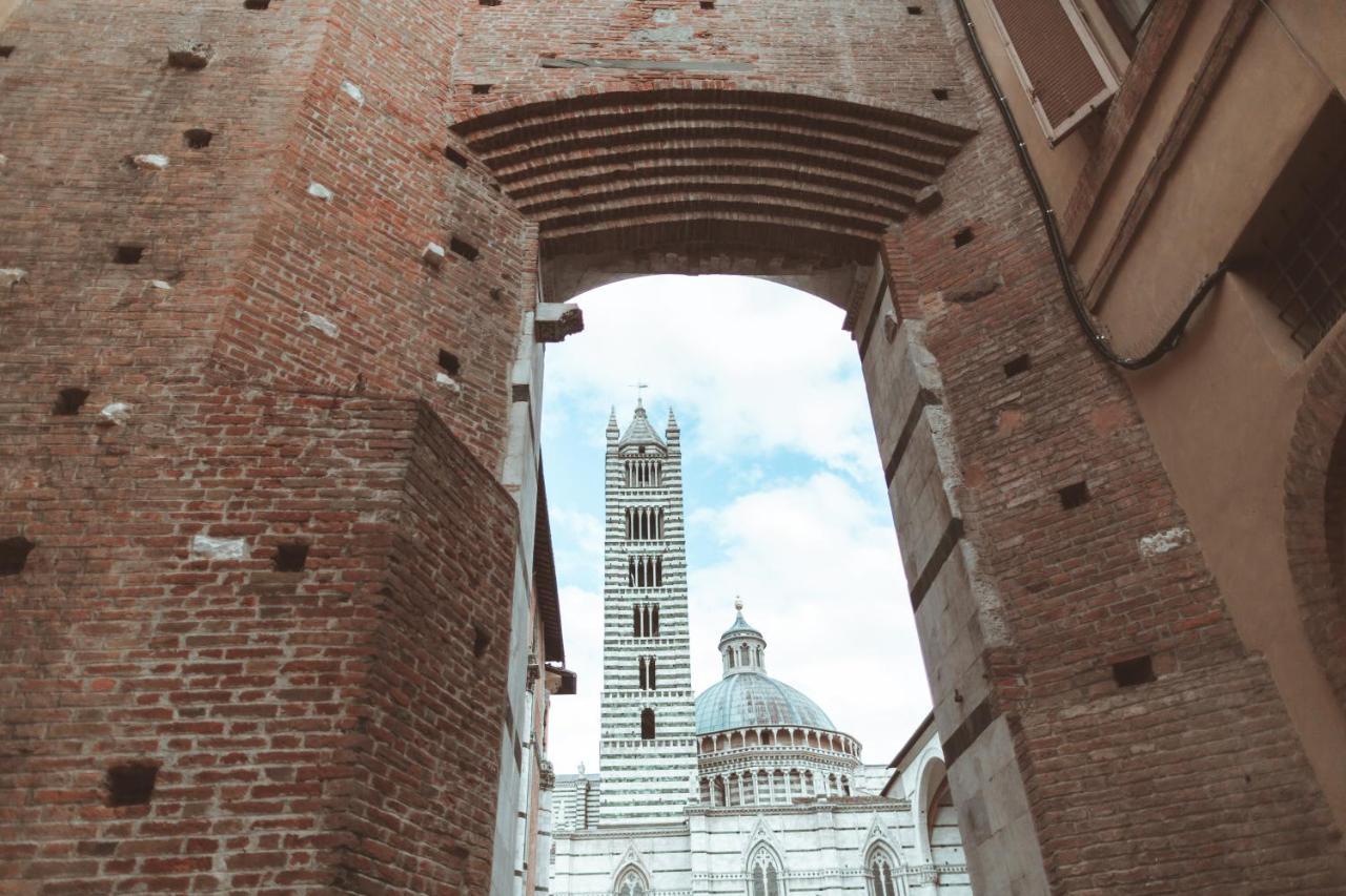 Torre Del Fuggisole Hotell Siena Eksteriør bilde