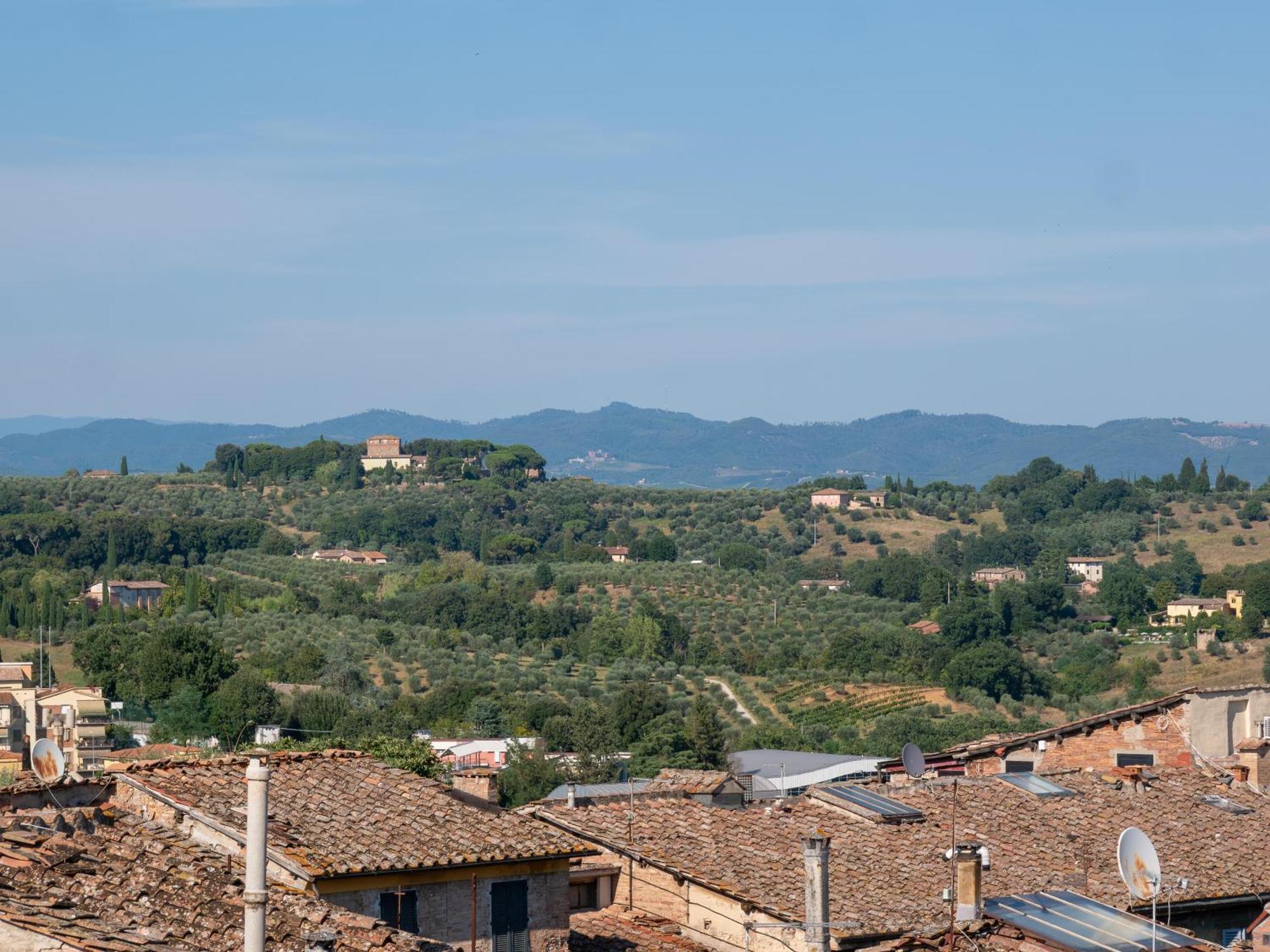 Torre Del Fuggisole Hotell Siena Eksteriør bilde